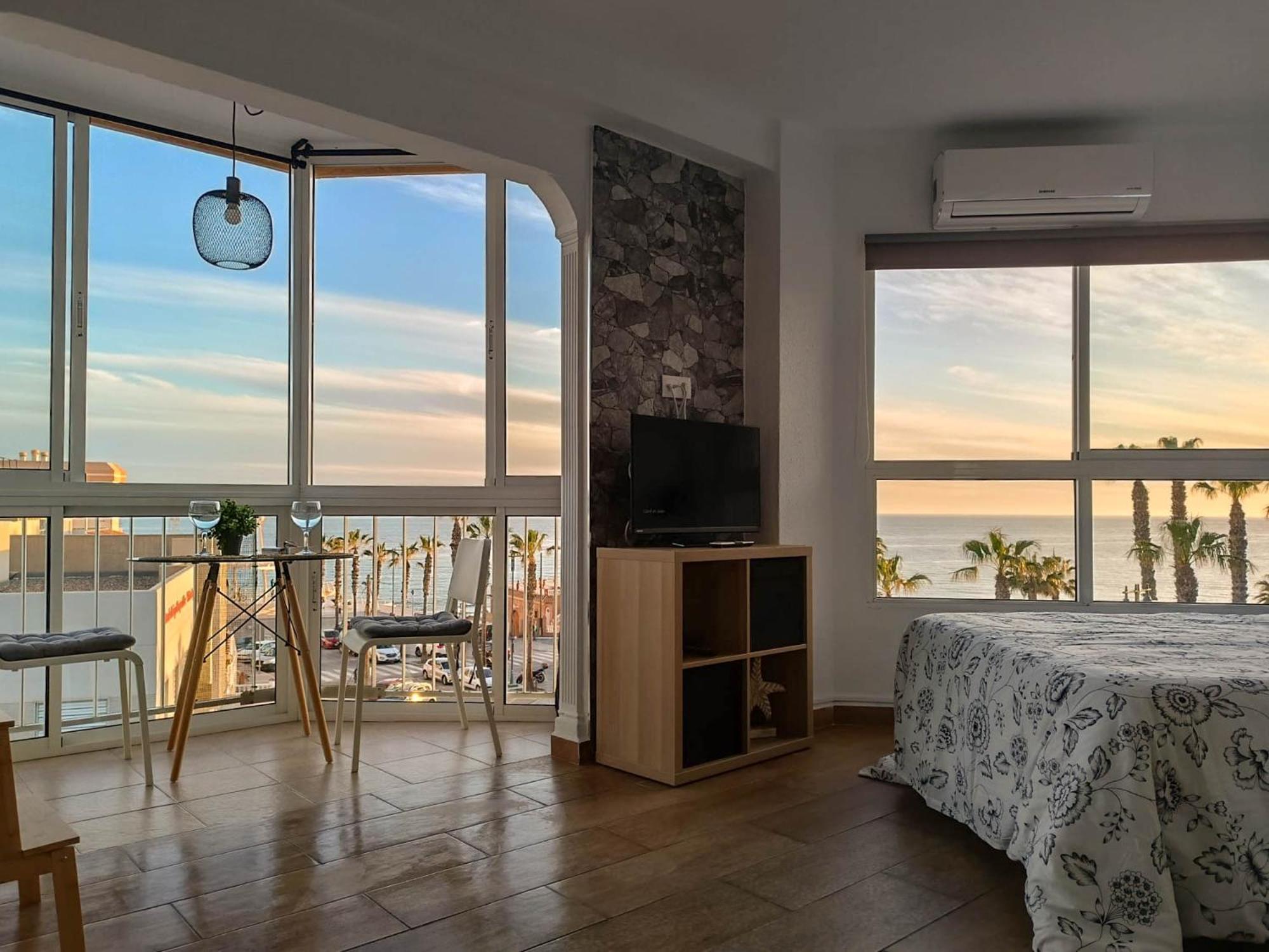 Ruselo 308. Loft En Paseo Maritimo De Torrox Costa Exterior foto
