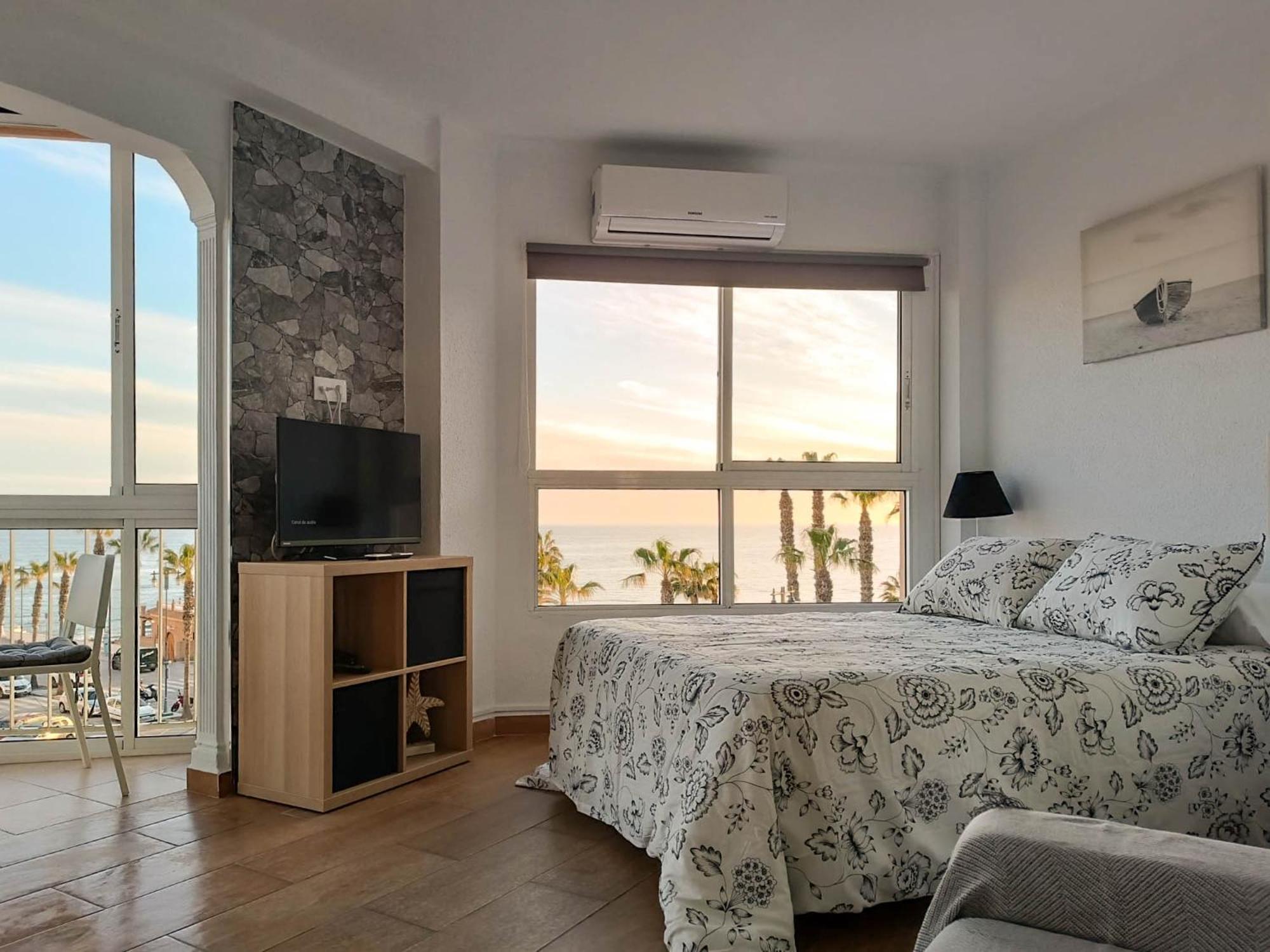 Ruselo 308. Loft En Paseo Maritimo De Torrox Costa Exterior foto